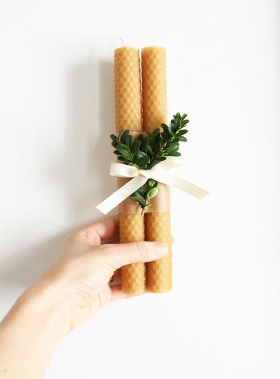 DIY beeswax candles - homemade christmas gift ideas