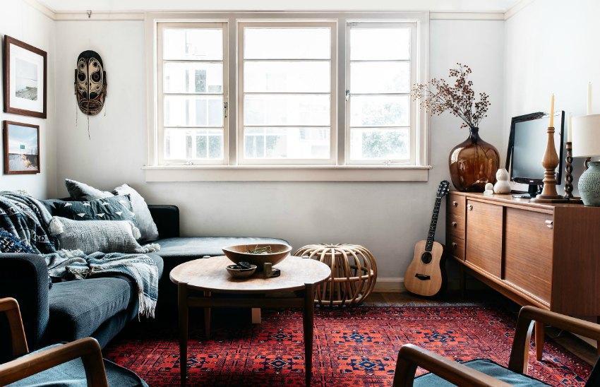 living-room-red-rug-idea
