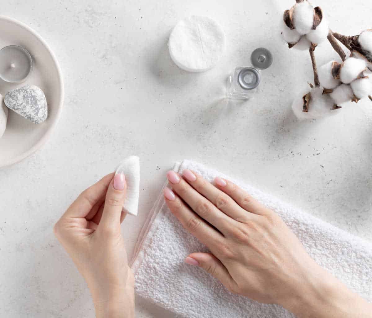 The Best Natural Nail Polish Removers for Healthy Nails
